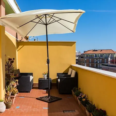 La Terrazza Sul Mare Di Roma, Wifi, Ac Appartamento Lido di Ostia